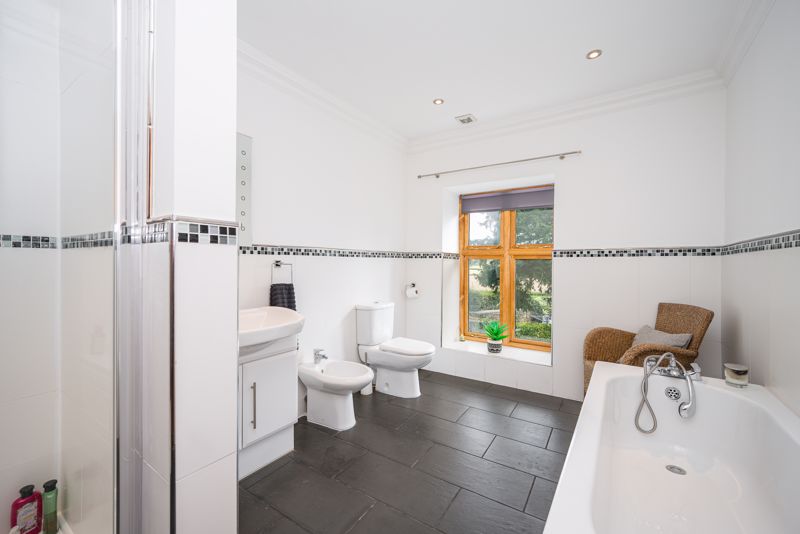 En-Suite- click for photo gallery